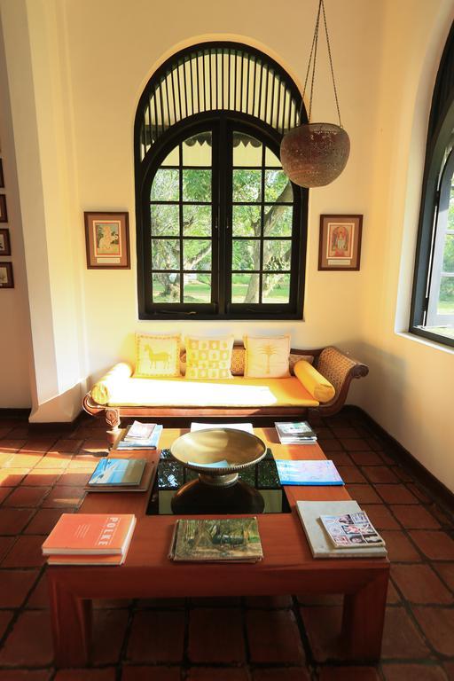 Hotel Horathapola Estate à Marawila Extérieur photo