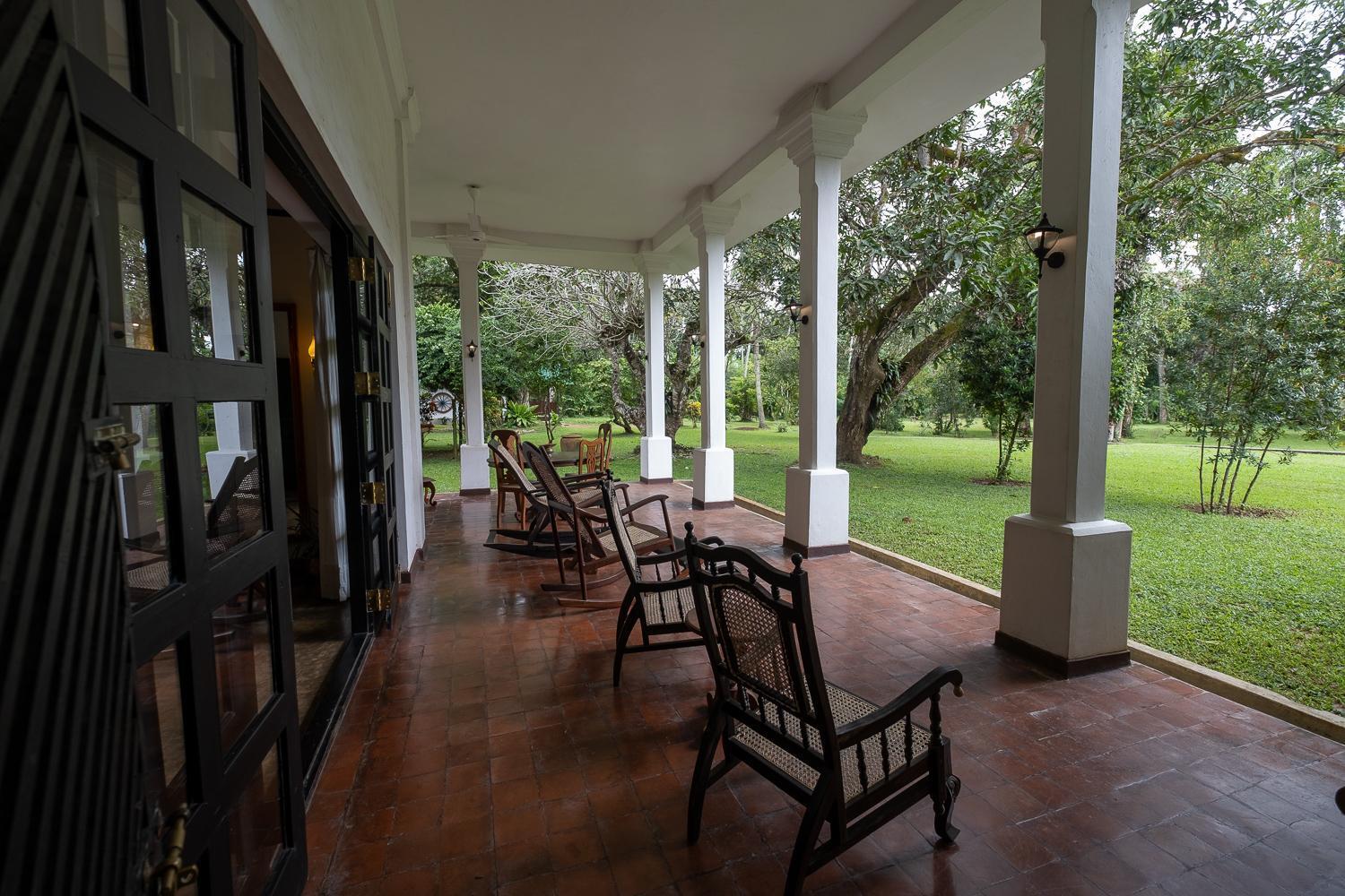 Hotel Horathapola Estate à Marawila Extérieur photo